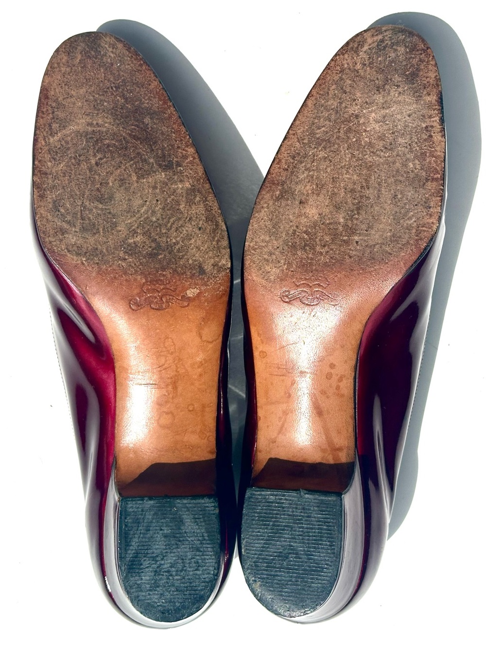 Salvatore Ferragamo Metallic Burgundy Red Patent Low Heel Ballet Pump, Bow, 7 B - Picture 14 of 15